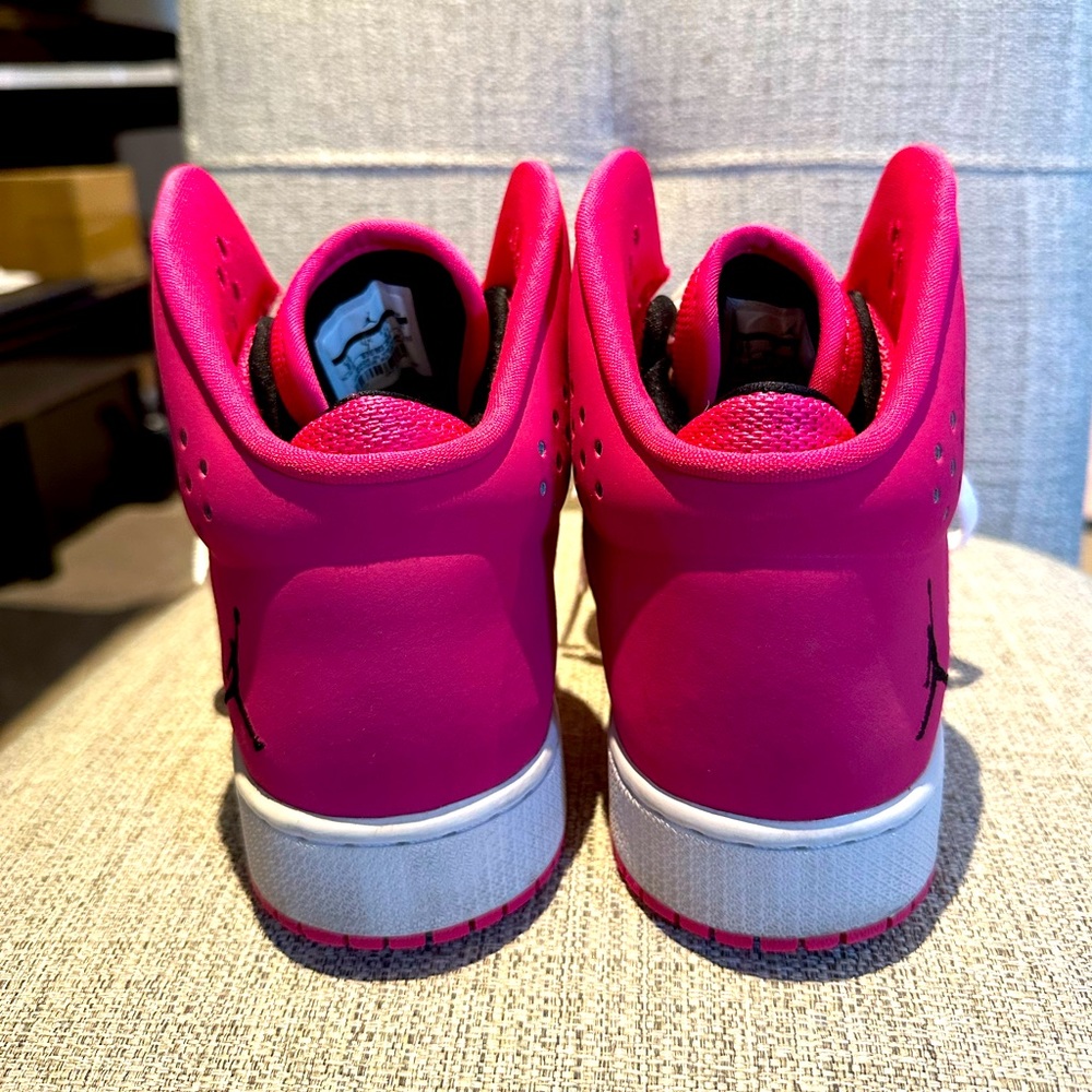 Girls Nike Jordan Shoes - Hot Pink - Picture 4 of 6